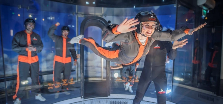 Ultimate Indoor Skydiving 